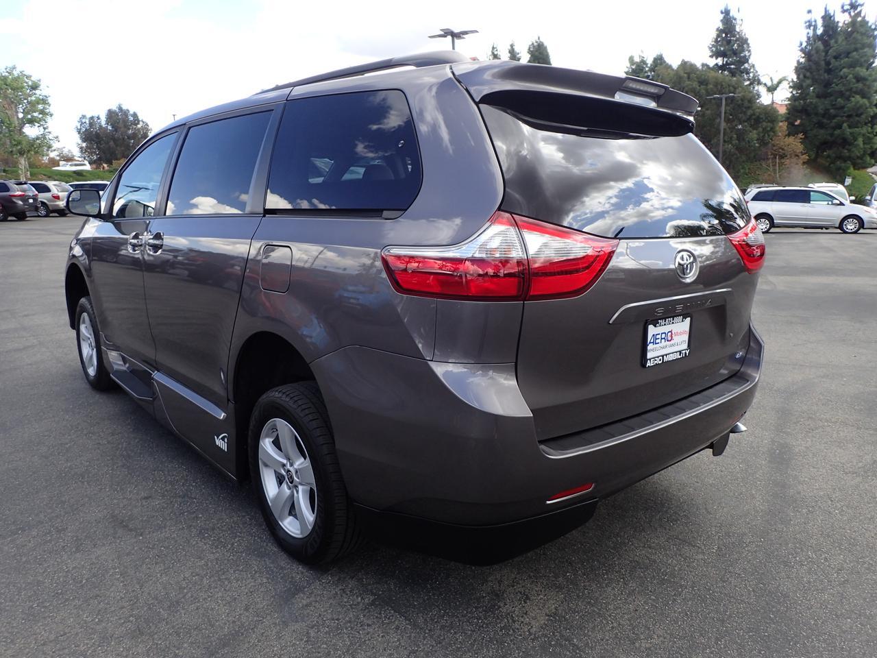 2020 Toyota Sienna LE Anaheim CA