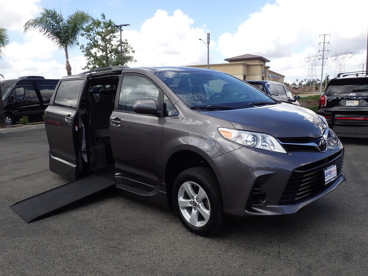 2020 Toyota Sienna LE Anaheim CA