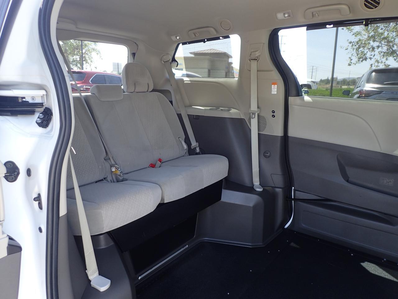 2020 Toyota Sienna LE Anaheim CA