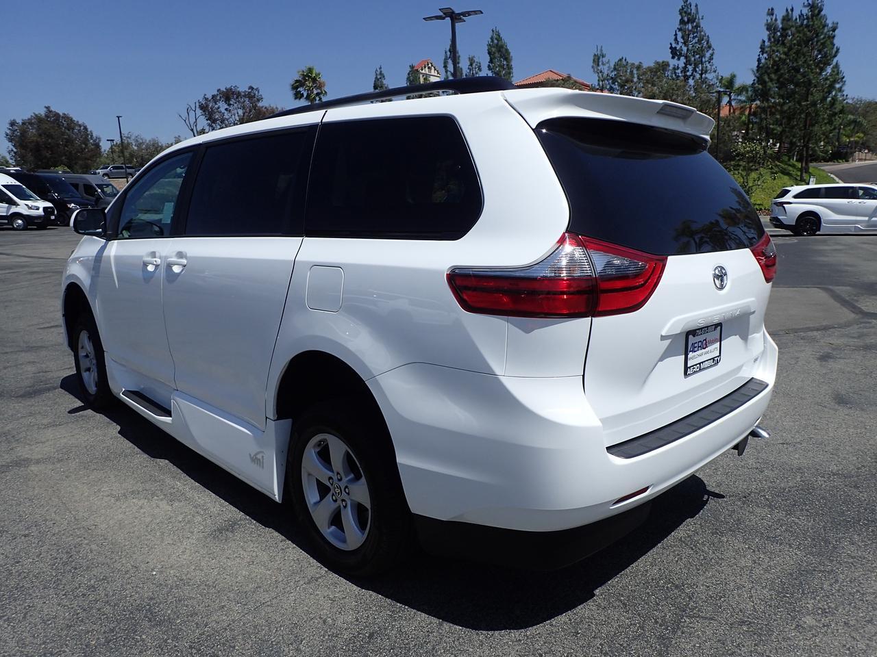 2020 Toyota Sienna LE Anaheim CA