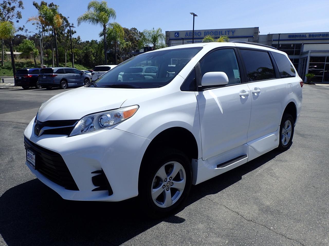2020 Toyota Sienna LE
