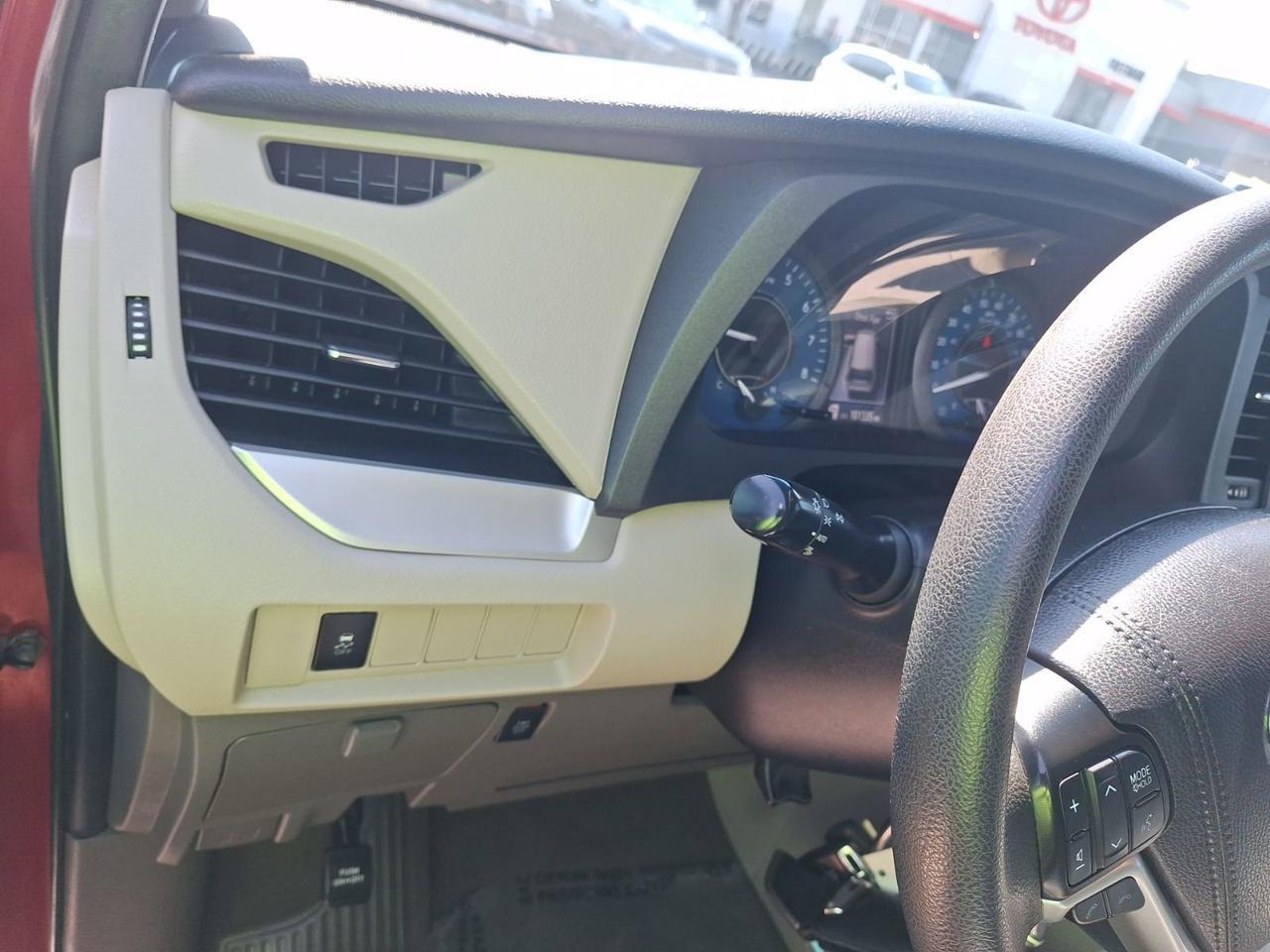 2020 Toyota Sienna LE Hurst TX