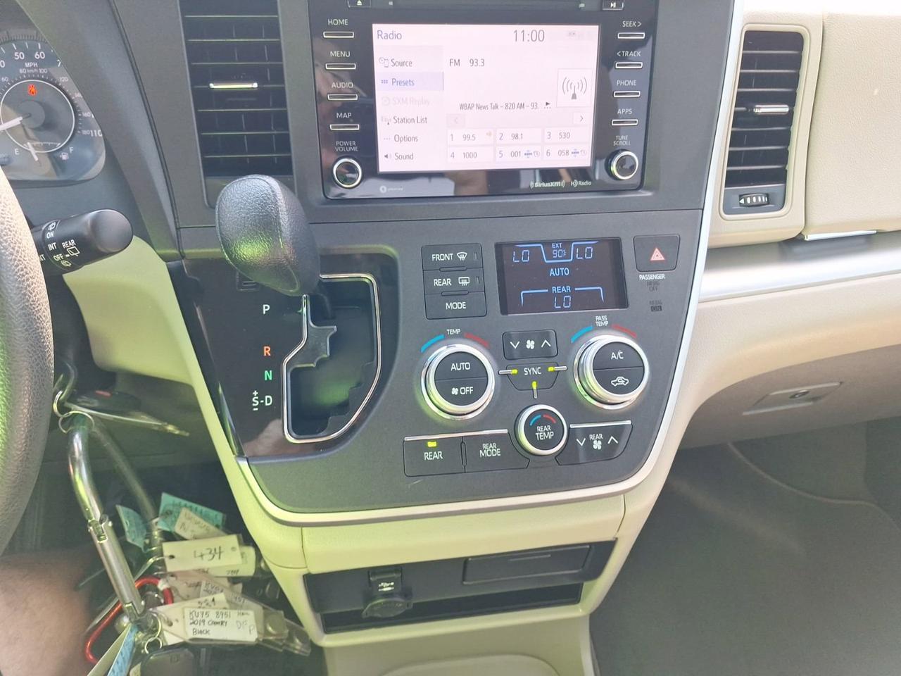 2020 Toyota Sienna LE Hurst TX