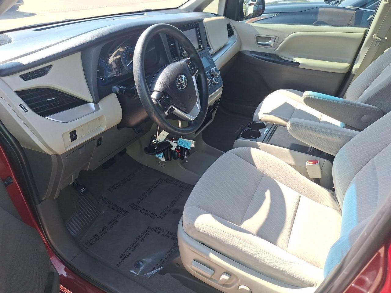 2020 Toyota Sienna LE Hurst TX