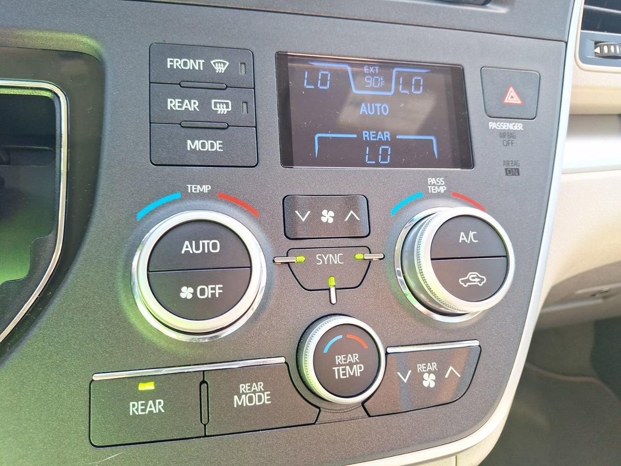 2020 Toyota Sienna LE Hurst TX