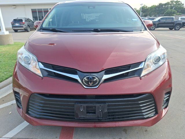 2020 Toyota Sienna LE Hurst TX