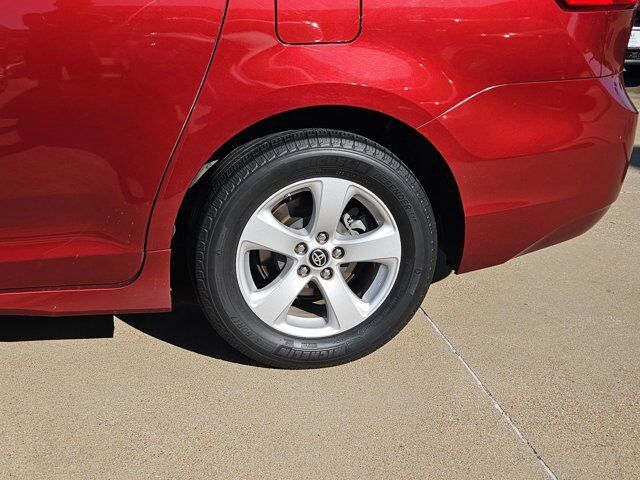 2020 Toyota Sienna LE Hurst TX