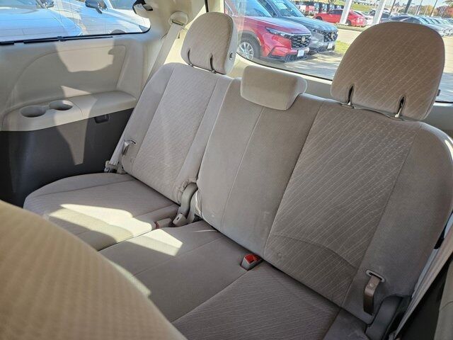 2020 Toyota Sienna LE Dallas TX