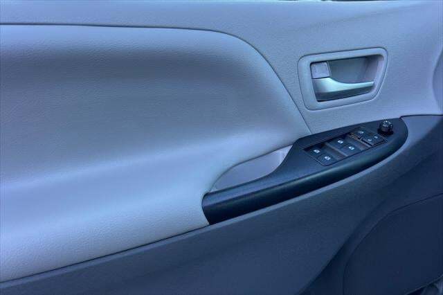 2020 Toyota Sienna LE Roseville CA