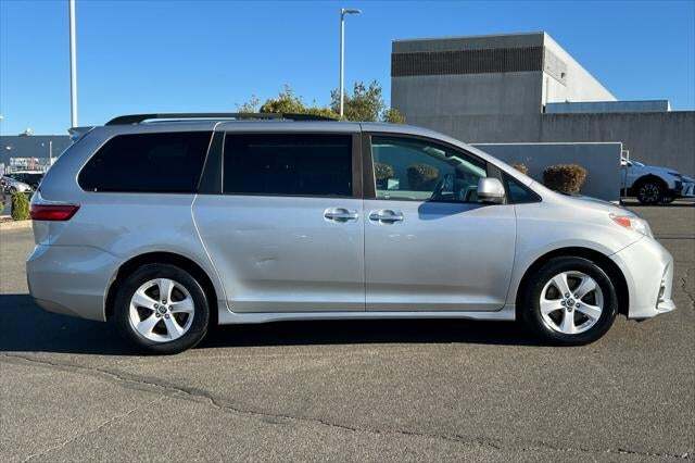 2020 Toyota Sienna LE Roseville CA