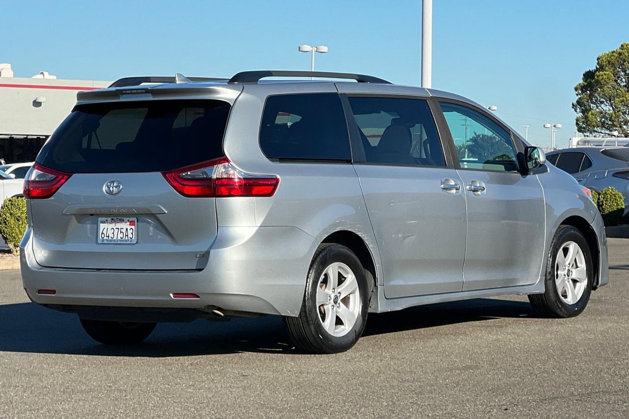 2020 Toyota Sienna LE Roseville CA