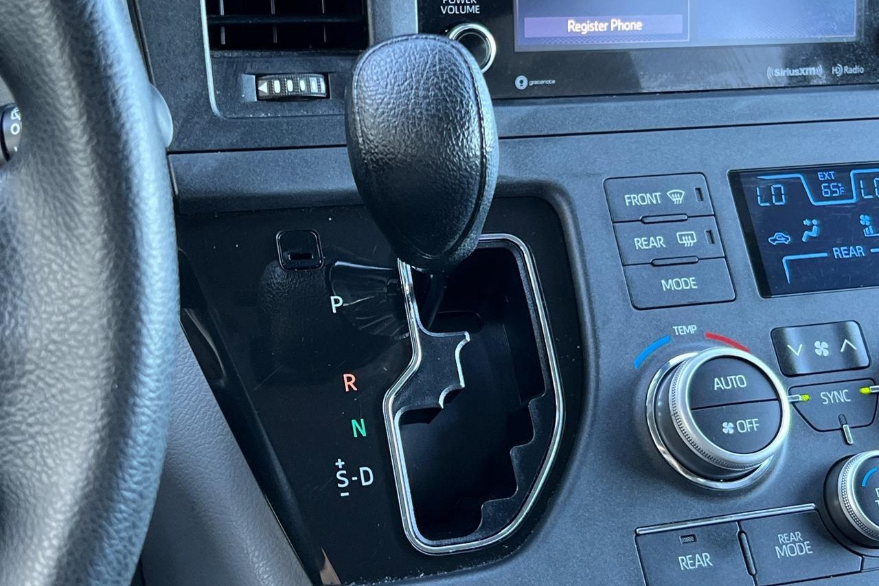 2020 Toyota Sienna LE Roseville CA