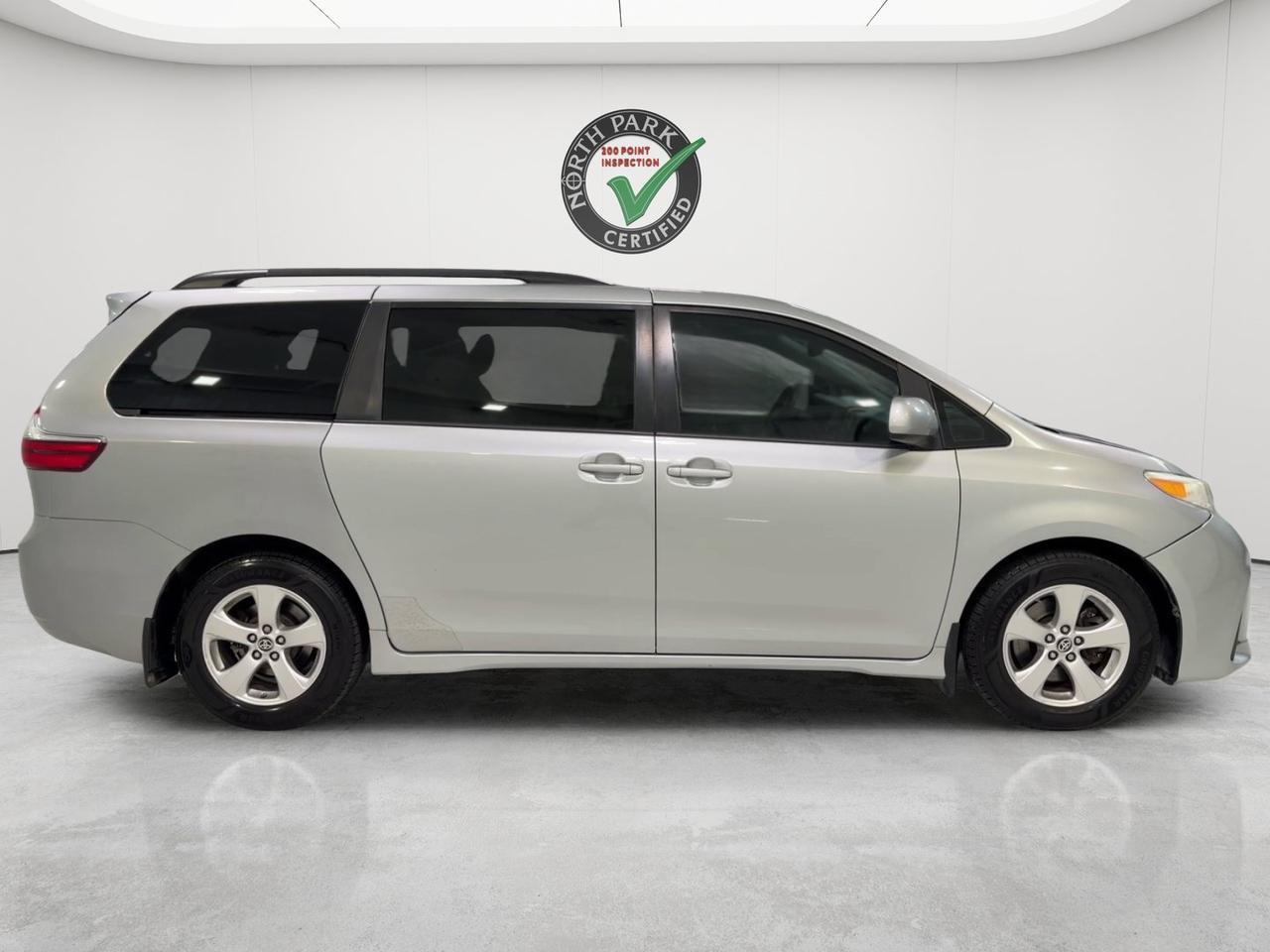 2020 Toyota Sienna LE San Antonio TX
