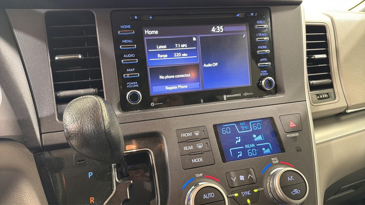 2020 Toyota Sienna LE San Antonio TX