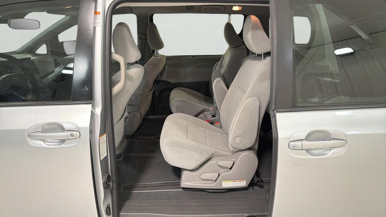 2020 Toyota Sienna LE San Antonio TX