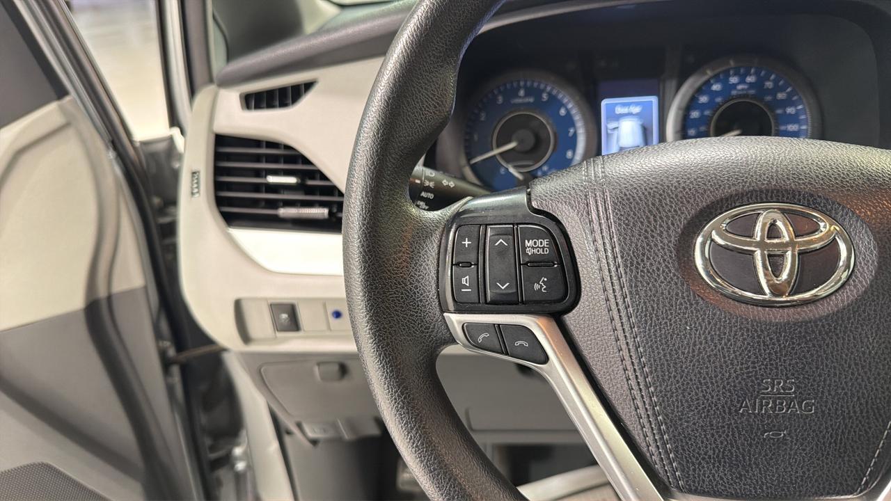 2020 Toyota Sienna LE San Antonio TX