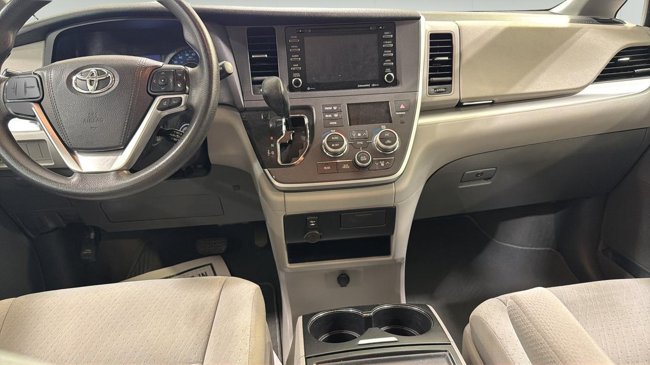 2020 Toyota Sienna LE San Antonio TX