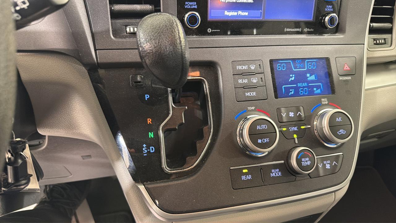 2020 Toyota Sienna LE San Antonio TX