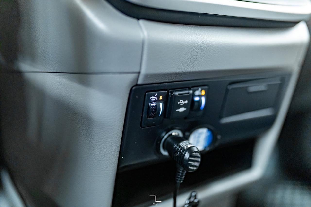 2020 Toyota Sienna LE Sidewinder Conversion Wheelchair Lift Red Deer AB