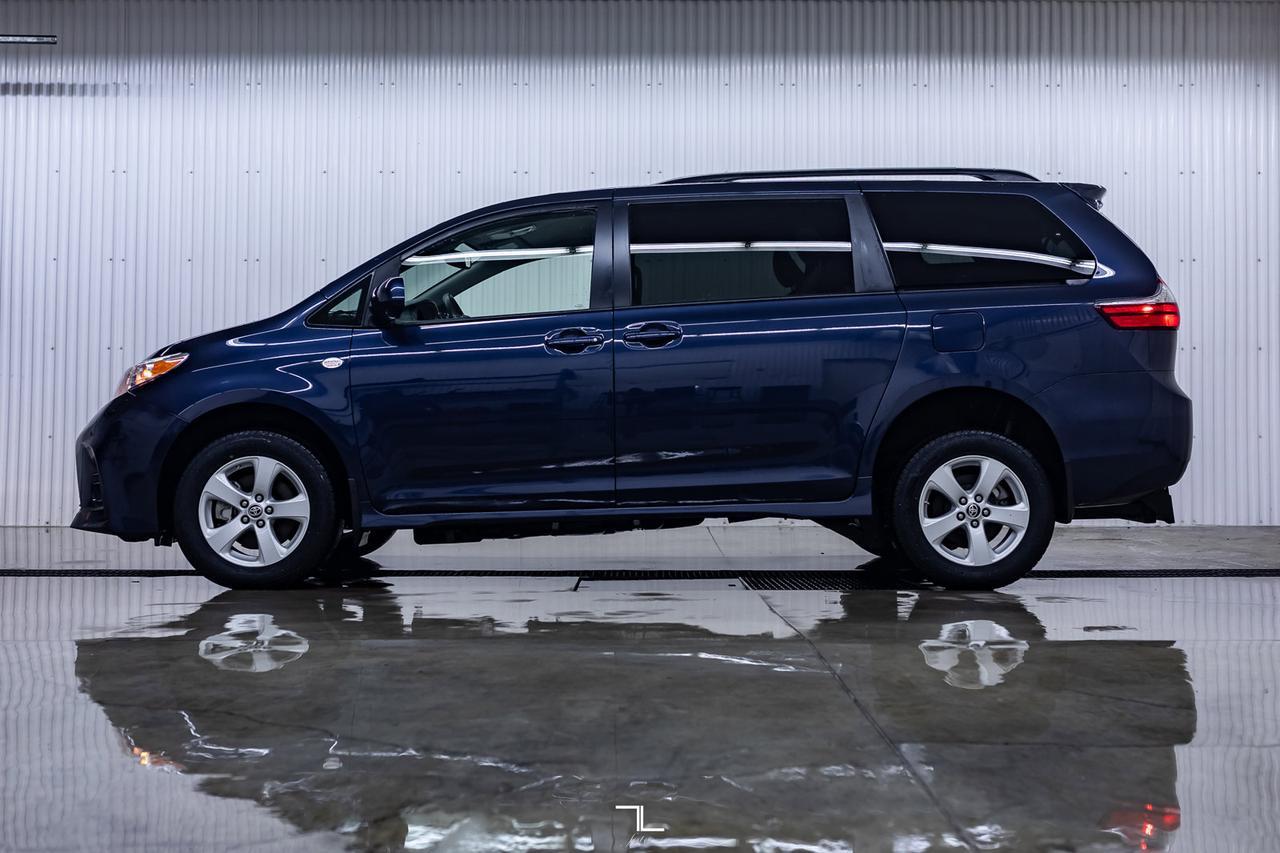 2020 Toyota Sienna LE Sidewinder Conversion Wheelchair Lift Red Deer AB