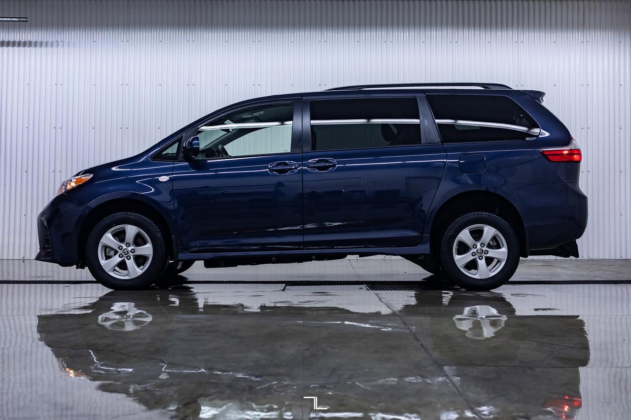 2020 Toyota Sienna LE Sidewinder Conversion Wheelchair Lift Red Deer AB
