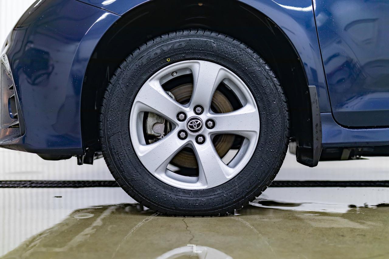 2020 Toyota Sienna LE Sidewinder Conversion Wheelchair Lift Red Deer AB