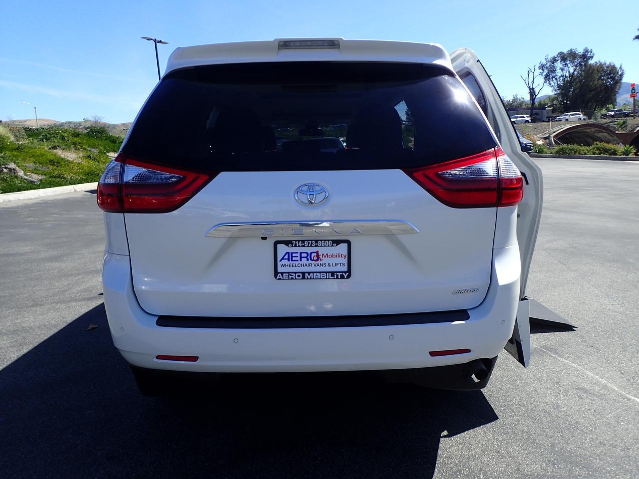 2020 Toyota Sienna Limited Anaheim CA
