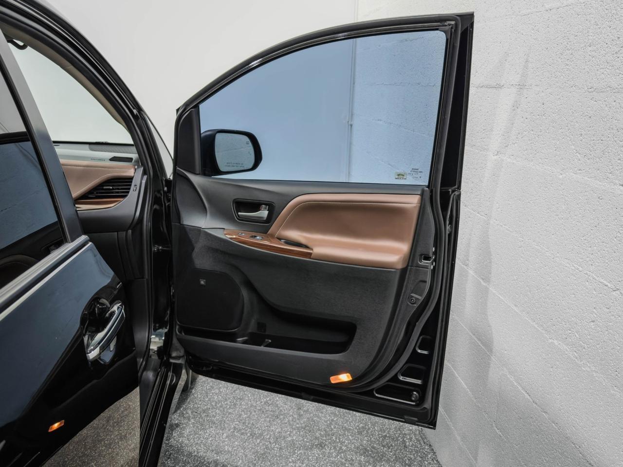 2020 Toyota Sienna Limited Premium AWD Tallmadge OH