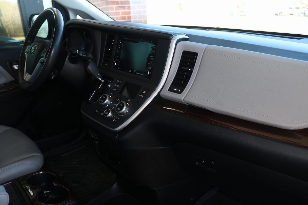 2020 Toyota Sienna Limited Premium Fredericksburg VA