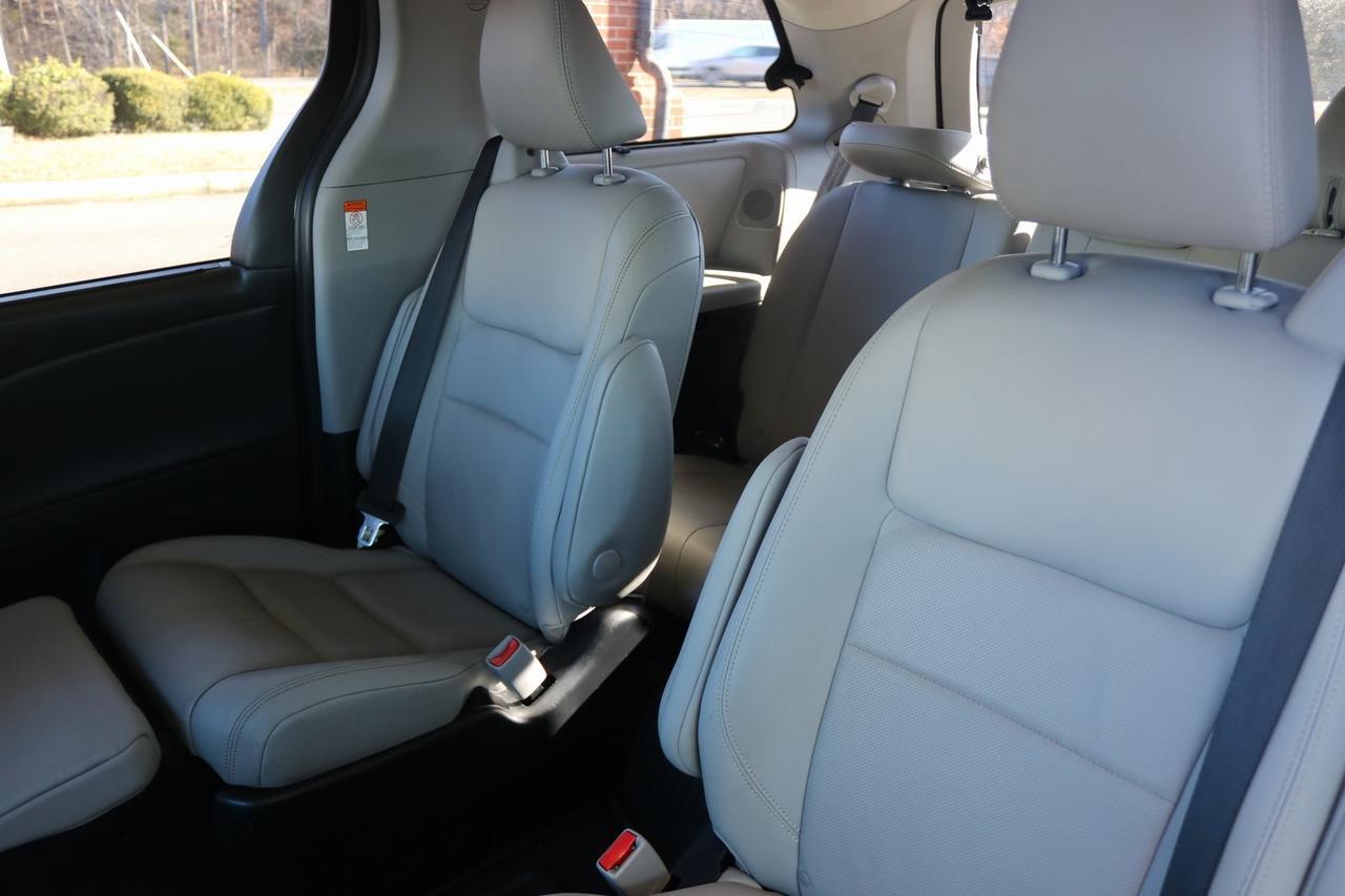 2020 Toyota Sienna Limited Premium Fredericksburg VA