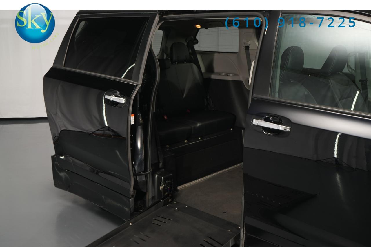 2020 Toyota Sienna SE BraunAbility Conversion West Chester PA