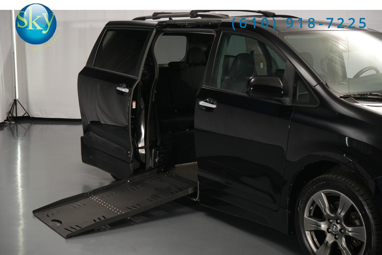 2020 Toyota Sienna SE BraunAbility Conversion West Chester PA