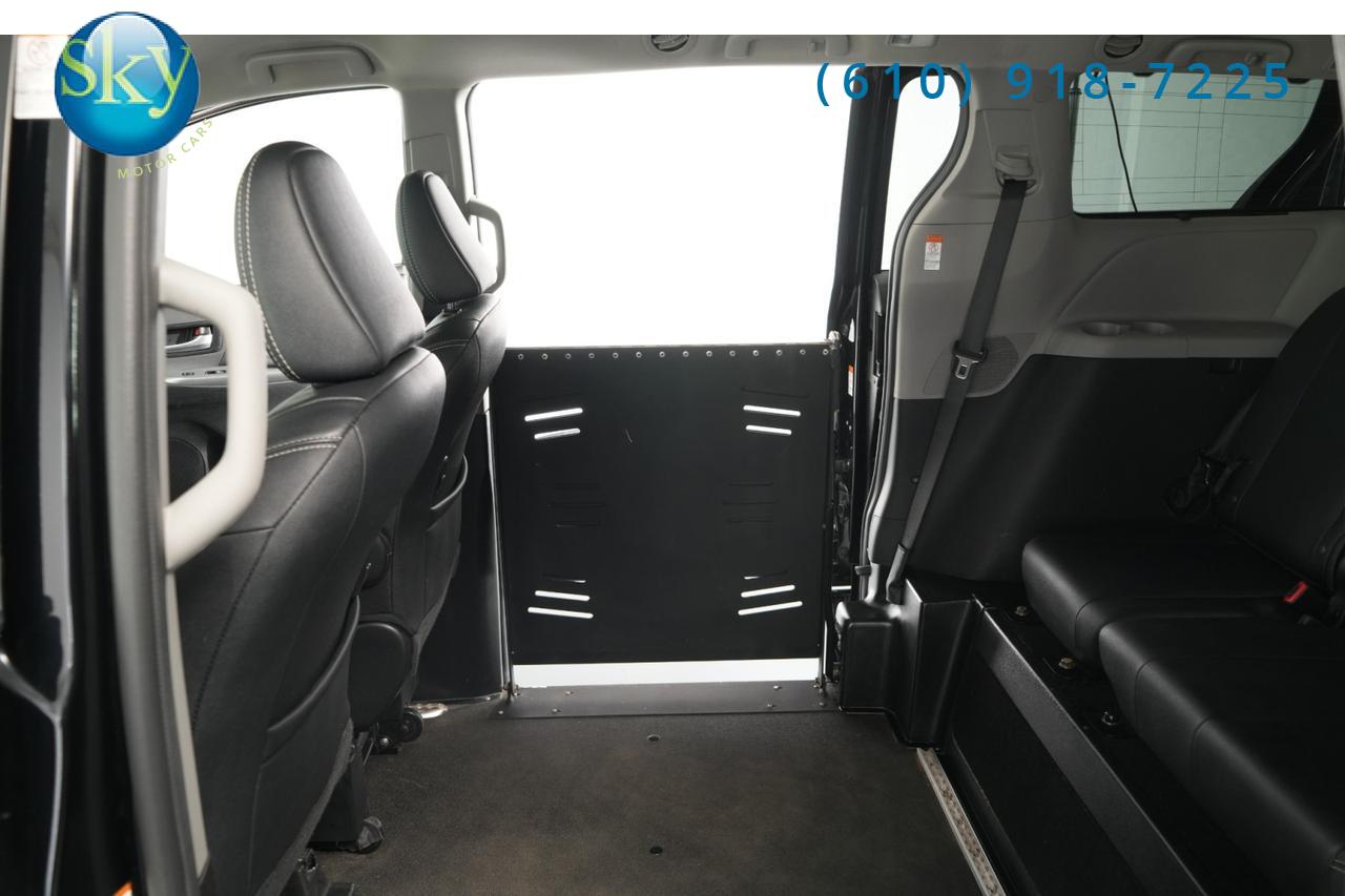 2020 Toyota Sienna SE BraunAbility Conversion West Chester PA