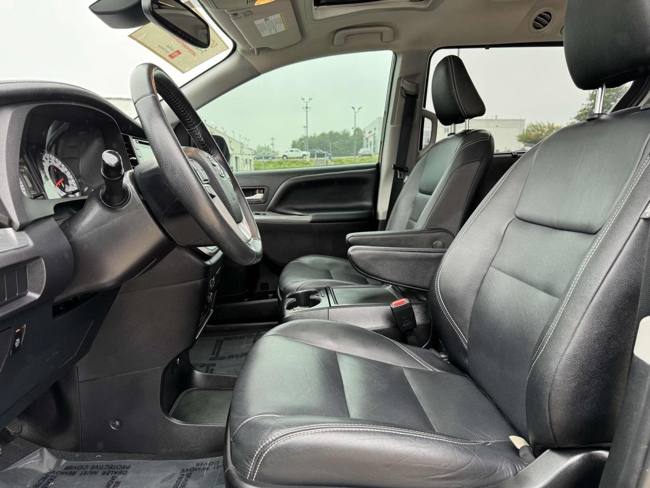 2020 Toyota Sienna SE Premium Fredericksburg VA