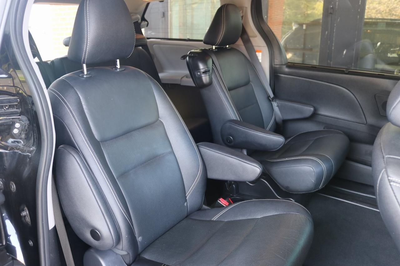 2020 Toyota Sienna SE Premium Fredericksburg VA
