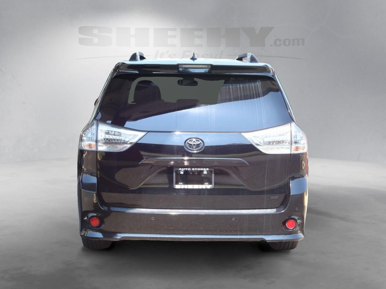 2020 Toyota Sienna SE Premium Fredericksburg VA
