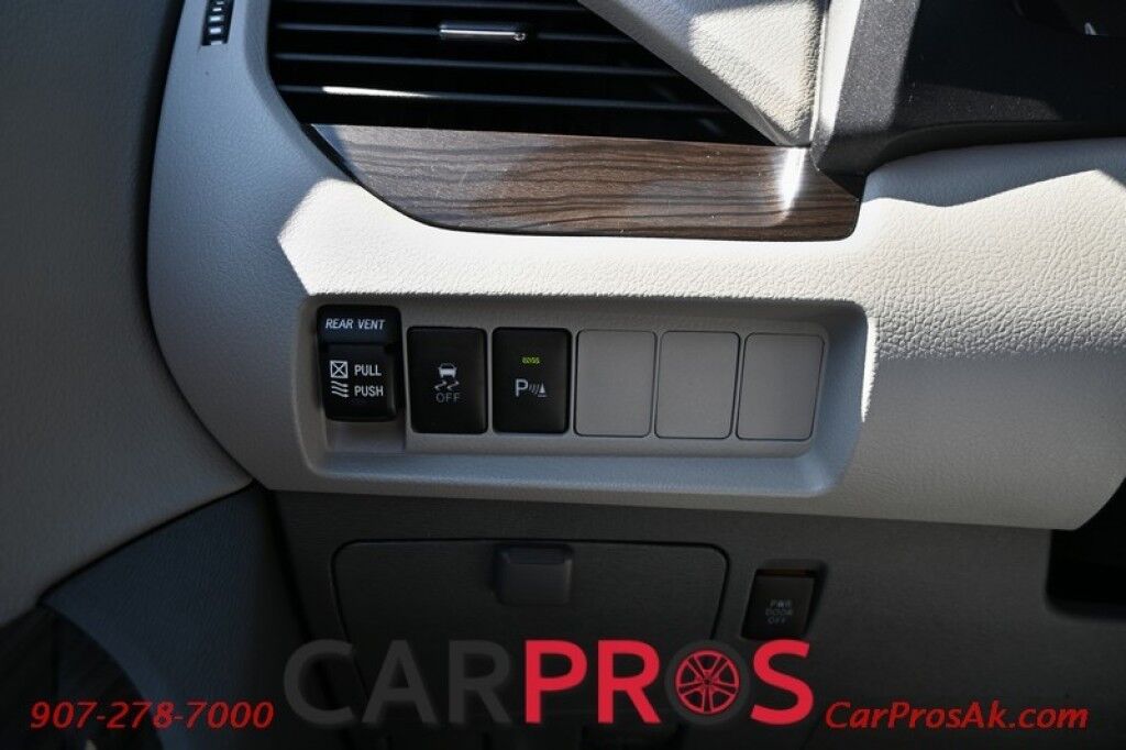 2020 Toyota Sienna XLE - 3.5L V6 - Automatic - All Wheel Drive - Front Power Leather Seats - Power Windows & Door Locks - Bluetooth - Navigation - Backup Camera - Sunroof - 3rd Row Seeating - 1 Owner Anchorage AK