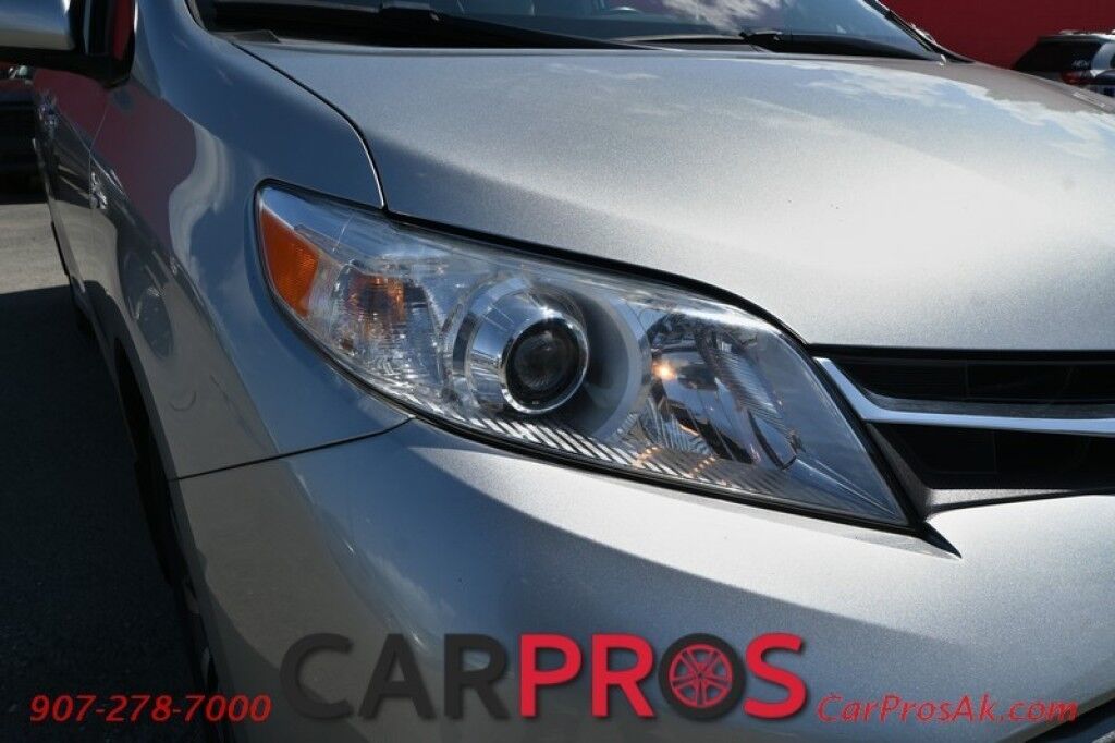 2020 Toyota Sienna XLE - 3.5L V6 - Automatic - All Wheel Drive - Front Power Leather Seats - Power Windows & Door Locks - Bluetooth - Navigation - Backup Camera - Sunroof - 3rd Row Seeating - 1 Owner Anchorage AK