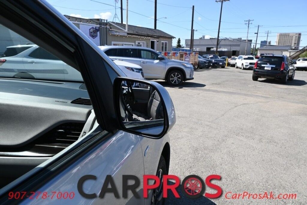 2020 Toyota Sienna XLE - 3.5L V6 - Automatic - All Wheel Drive - Front Power Leather Seats - Power Windows & Door Locks - Bluetooth - Navigation - Backup Camera - Sunroof - 3rd Row Seeating - 1 Owner Anchorage AK