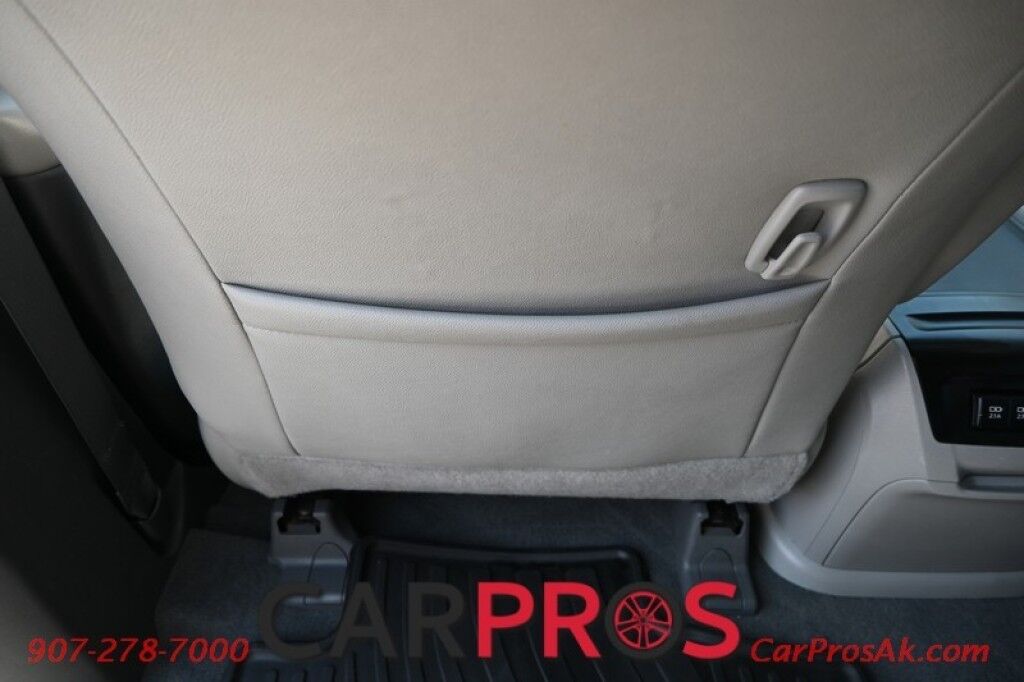 2020 Toyota Sienna XLE - 3.5L V6 - Automatic - All Wheel Drive - Front Power Leather Seats - Power Windows & Door Locks - Bluetooth - Navigation - Backup Camera - Sunroof - 3rd Row Seeating - 1 Owner Anchorage AK