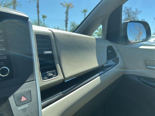 2020 Toyota Sienna XLE 8-Passenger Mesa AZ