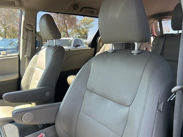 2020 Toyota Sienna XLE 8-Passenger Mesa AZ