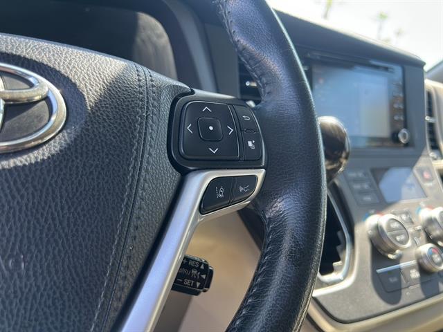 2020 Toyota Sienna XLE 8-Passenger Mesa AZ