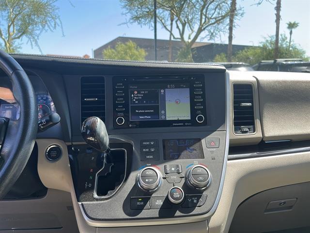 2020 Toyota Sienna XLE 8-Passenger Mesa AZ