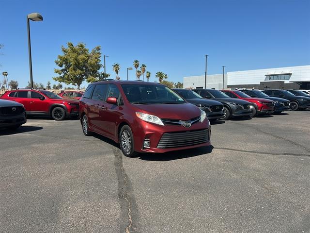 2020 Toyota Sienna XLE 8-Passenger Mesa AZ