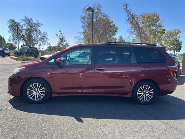 2020 Toyota Sienna XLE 8-Passenger Mesa AZ