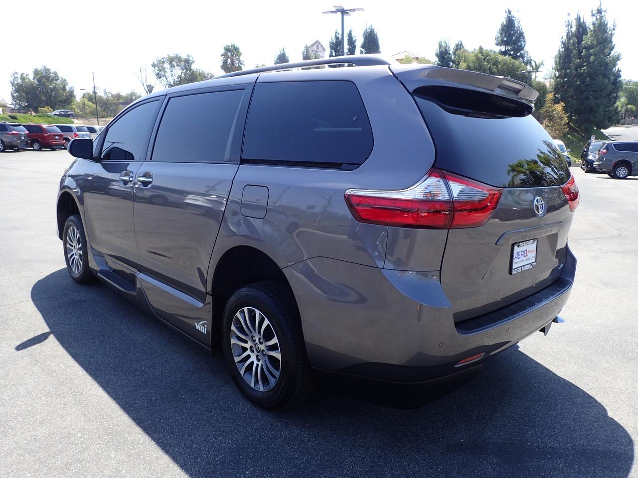 2020 Toyota Sienna XLE Anaheim CA
