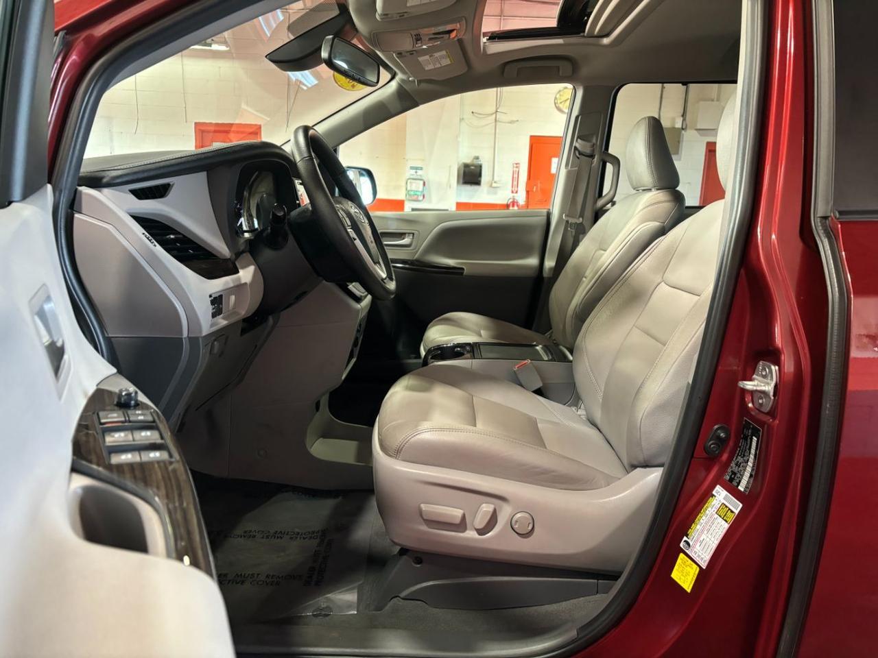 2020 Toyota Sienna XLE Franklin OH