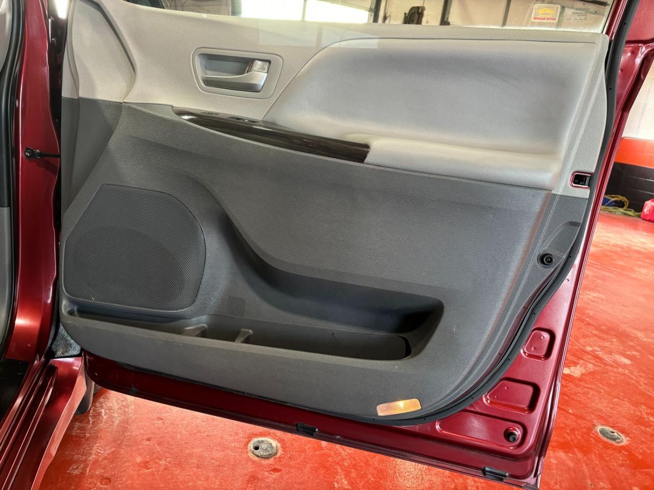 2020 Toyota Sienna XLE Franklin OH