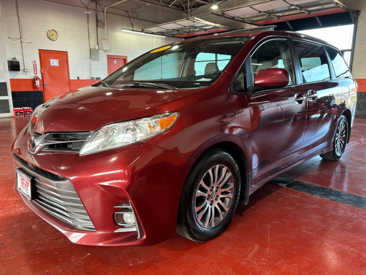 2020 Toyota Sienna XLE Franklin OH